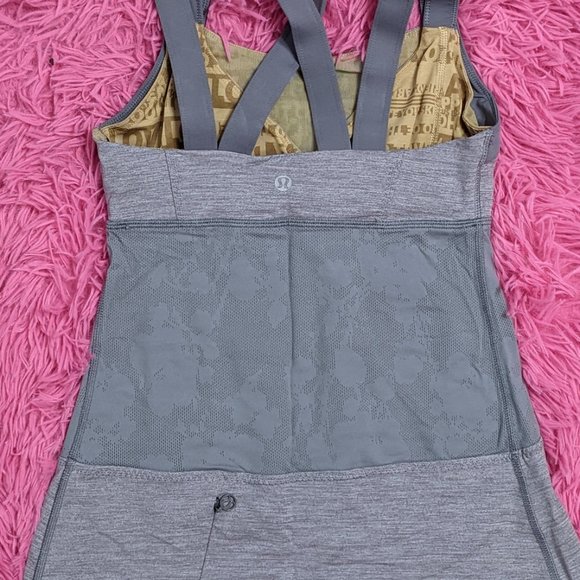 Lululemon - Picture 2 of 2